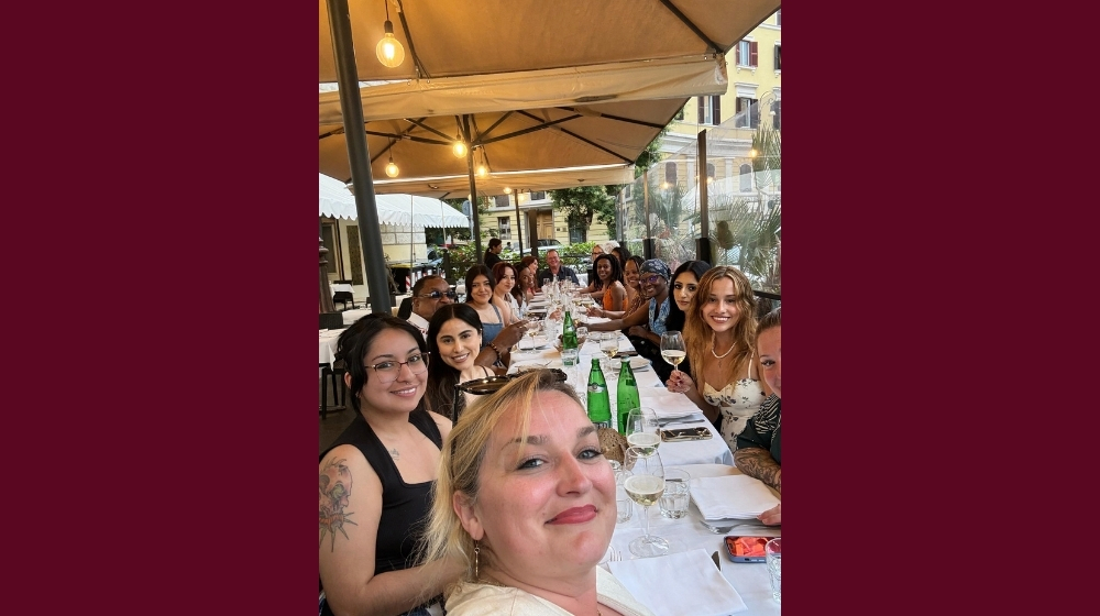 SCPS students enjoy dinner in Rome